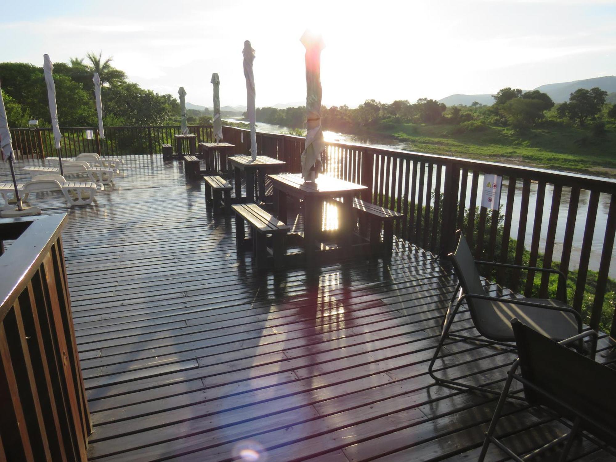 Riverview Inn Malalane Exterior photo