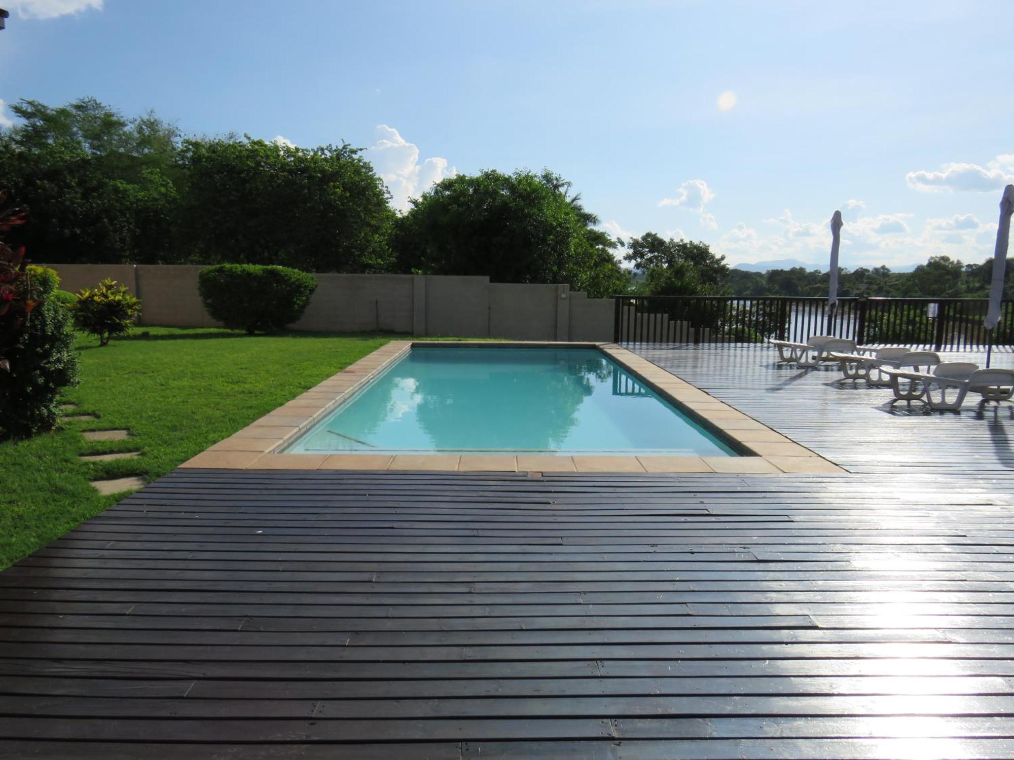 Riverview Inn Malalane Exterior photo